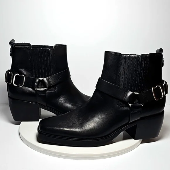 ​NWOT Sam Edelman Bellamie Black Leather Moto Bootie Cowgirl Chunky Heel 9.5 - Picture 10 of 15